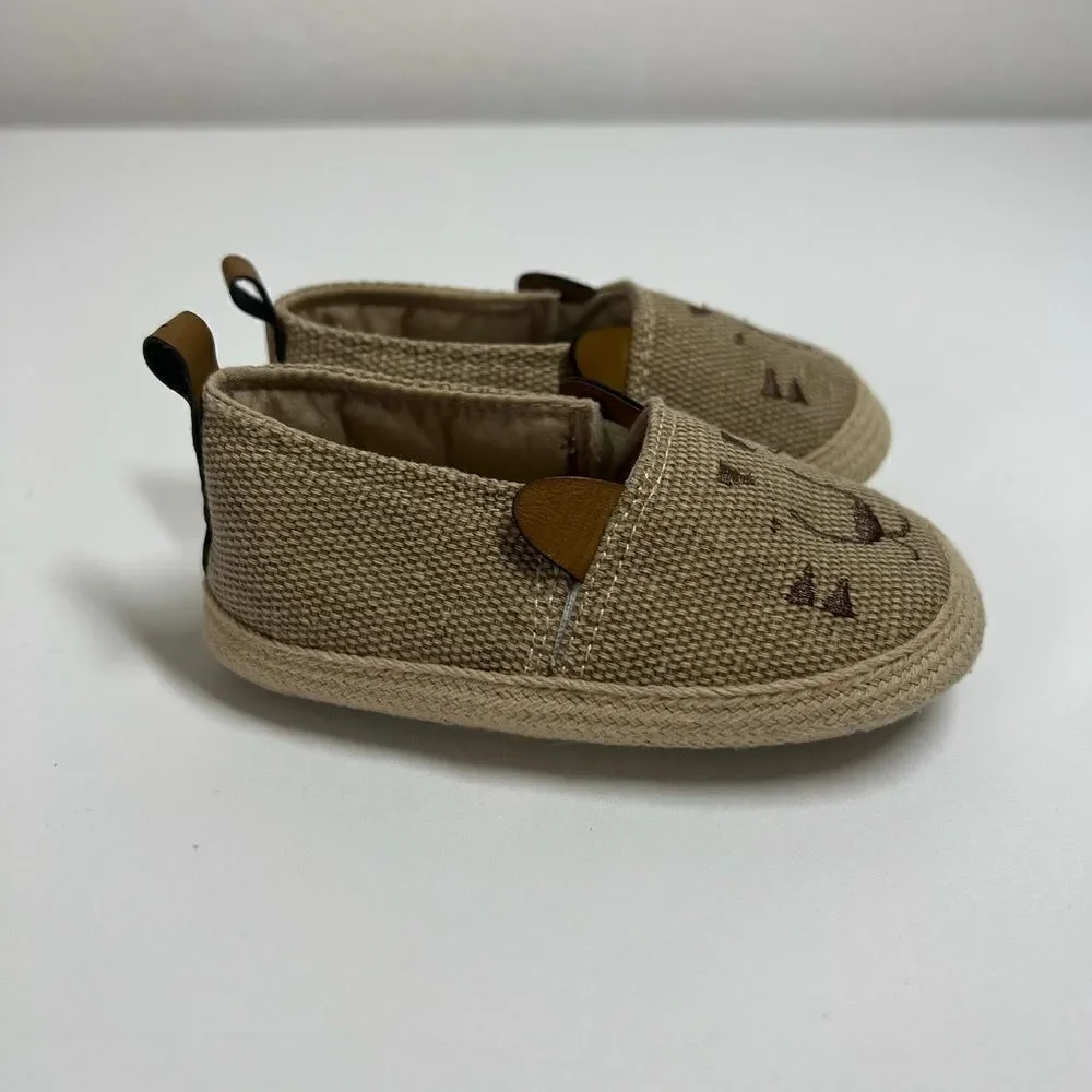 Carter's 3-6 Months Lion Baby Crib Shoes Safari Tan Soft Bottoms